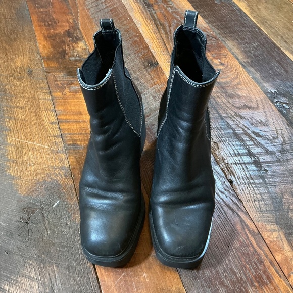 Michael Kors Keisha Black Leather and Textile Ankle Booties Size 8 - Picture 3 of 13